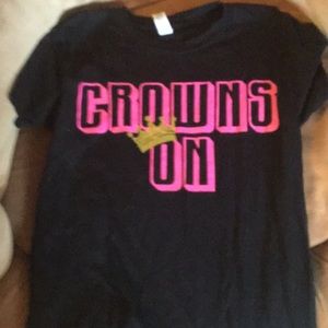 Medium black T-shirt